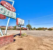 West Walker Motel hotel detail image 3