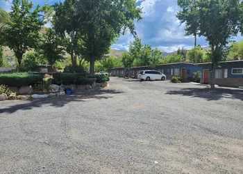 Toiyabe Motel hotel thumbnail 7