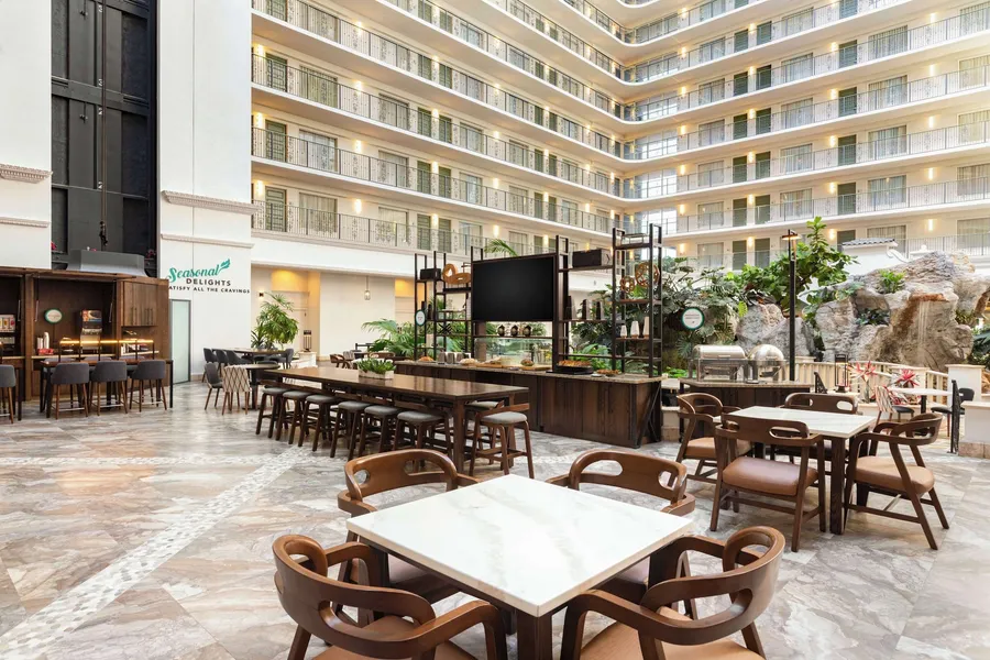 Embassy Suites by Hilton Fort Lauderdale 17th Street hotel detail image 2