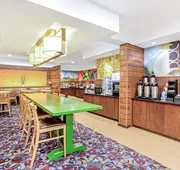 La Quinta Inn & Suites by Wyndham Manassas Battlefield hotel detail image 5
