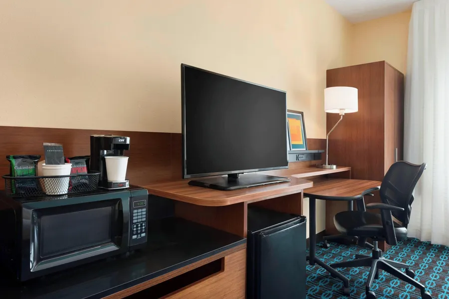 Fairfield Inn & Suites Hartford Manchester hotel detail image 6