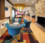 Fairfield Inn and Suites by Marriott Indianapolis Airport hotel detail image 4