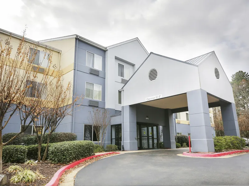 Quality Inn & Suites hotel detail image 2