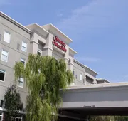 Hampton Inn & Suites Greensboro/Coliseum Area hotel detail image 5