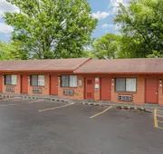 Econo Lodge Nashville North hotel detail image 7