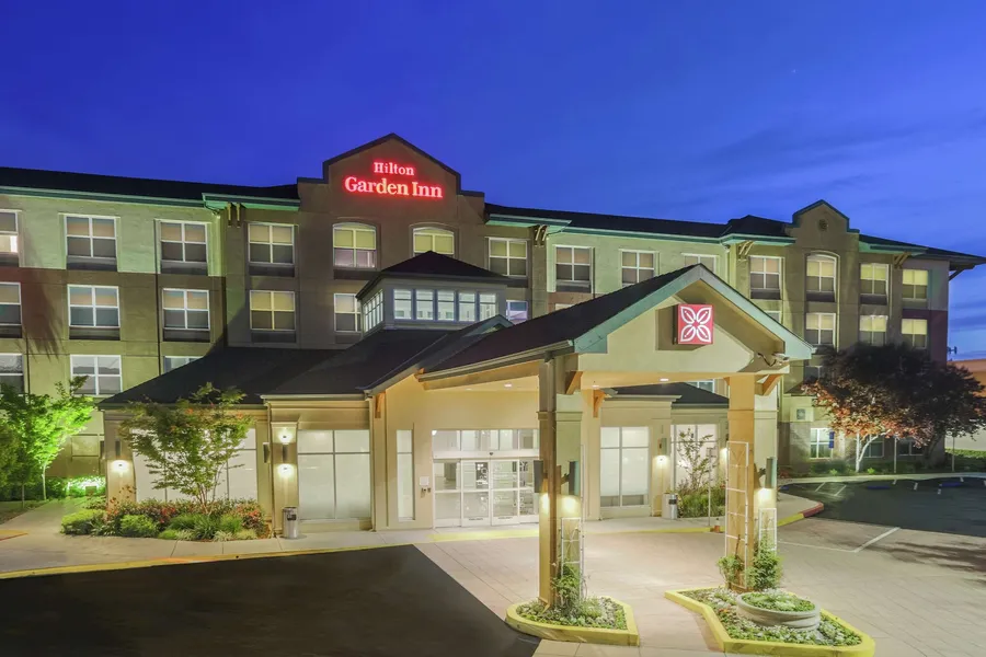 Hilton Garden Inn Oakland / San Leandro hotel detail image 2