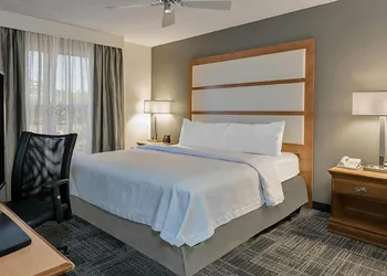 MainStay Suites Phoenix North hotel thumbnail 2