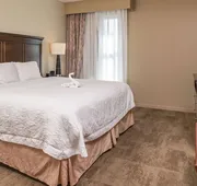 Hampton Inn & Suites Charlotte-Arrowood Rd. hotel detail image 7