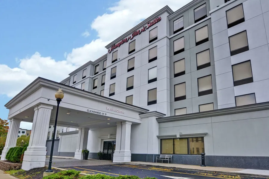 Hampton Inn & Suites Newark-Harrison-Riverwalk hotel detail image 6