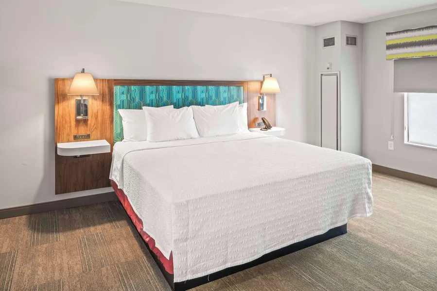 Hampton Inn Columbus-North hotel detail image 6