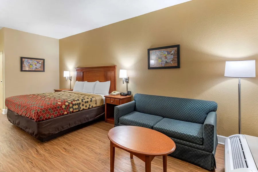 Econo Lodge Cordele hotel detail image 6