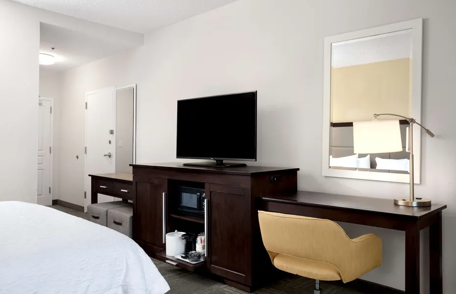 Hampton Inn by Hilton Hallandale Beach Aventura hotel detail image 6