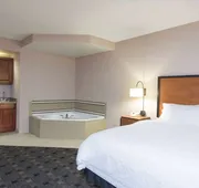 Hampton Inn and Suites Indianapolis - Fishers hotel detail image 5