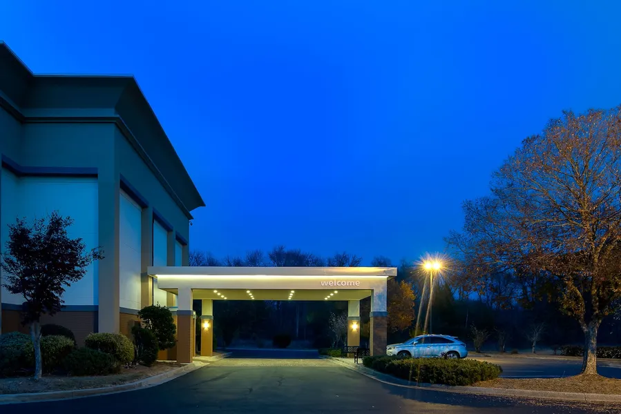 Hampton Inn Commerce hotel detail image 2
