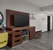 Hampton Inn Birmingham I-65/Lakeshore Drive hotel detail image 3