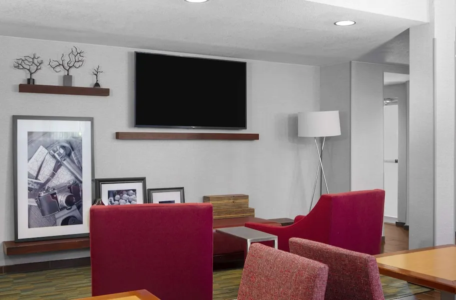 Hampton Inn Orlando/Lake Buena Vista hotel detail image 2