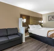 Quality Inn & Suites hotel detail image 7