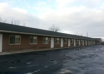 Newburg Inn Motel hotel thumbnail 2