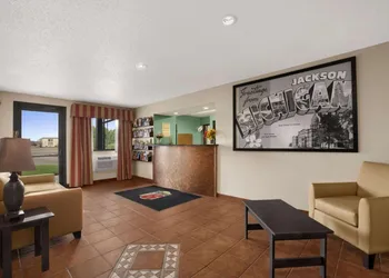 Quality Inn Jackson North hotel thumbnail 2