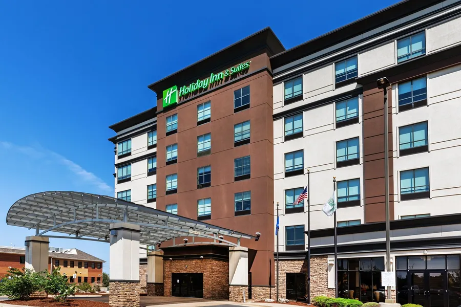 Holiday Inn Hotel & Suites Tulsa South by IHG hotel detail image 2