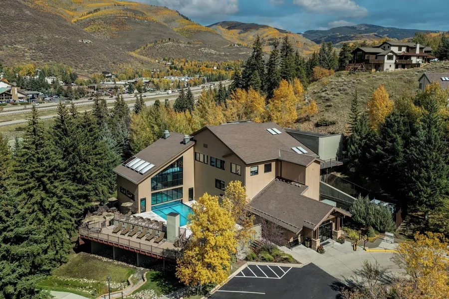Marriott's StreamSide Evergreen at Vail hotel detail image 2