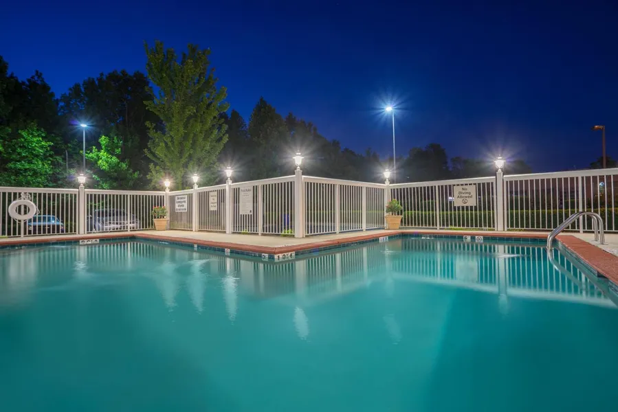 Comfort Suites near Birkdale Village- Huntersville hotel detail image 2