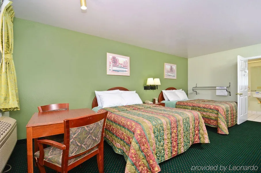 Pine Point Inn & Suites hotel detail image 6