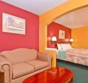 Pine Point Inn & Suites hotel detail image 7