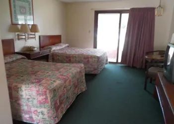Tidewater Motel hotel thumbnail 4