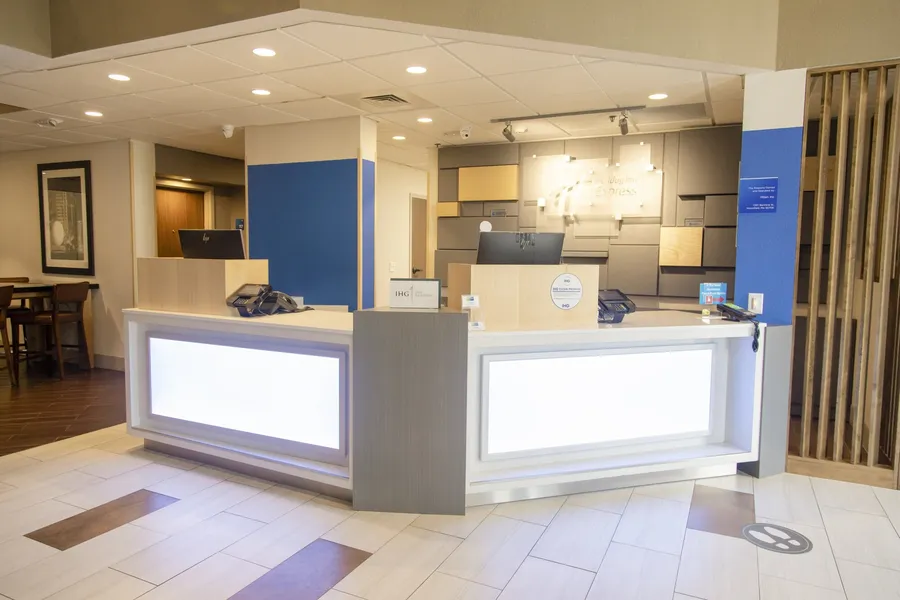 Holiday Inn Express Marshfield by IHG hotel detail image 2