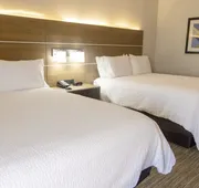 Holiday Inn Express Marshfield by IHG hotel detail image 4