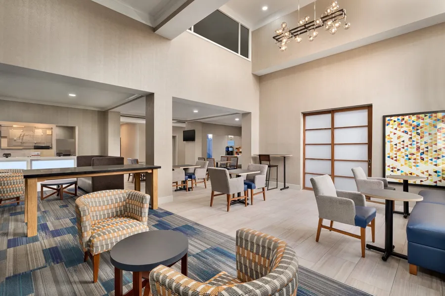 Holiday Inn Express Hotel & Suites Auburn - University Area by IHG hotel detail image 2