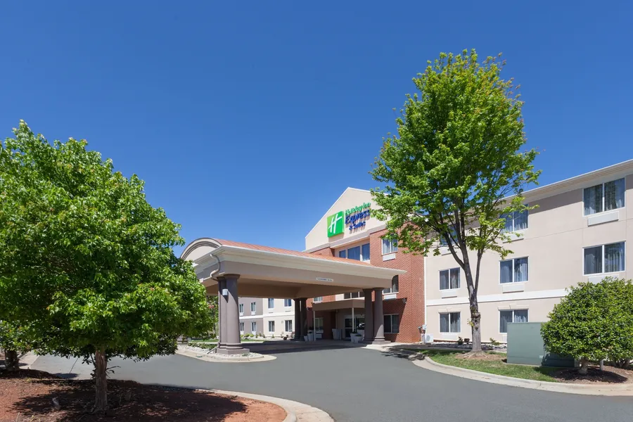 Holiday Inn Express Hotel & Suites Mebane by IHG hotel detail image 2