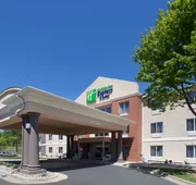 Holiday Inn Express Hotel & Suites Mebane by IHG hotel detail image 4