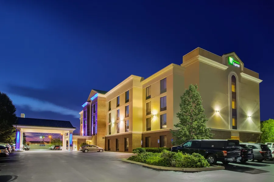 Holiday Inn Express & Suites Fort Wayne by IHG hotel detail image 2