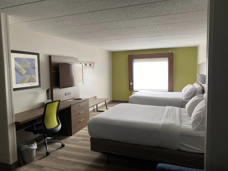 Holiday Inn Express & Suites Fort Wayne by IHG hotel detail image 6