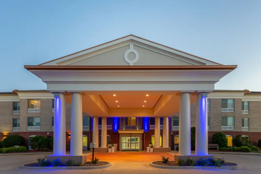 Holiday Inn Express & Suites Vandalia by IHG hotel detail image 6
