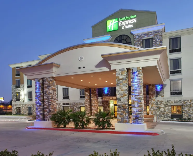 Holiday Inn Express Hotel & Suites Dallas South - Desoto by IHG hotel detail image 2
