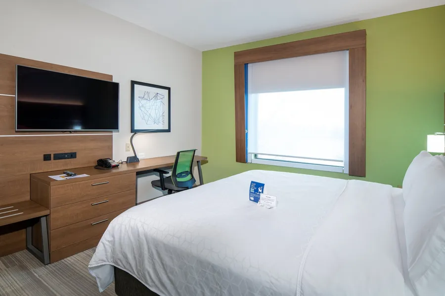 Holiday Inn Express Hotel & Suites Dallas South - Desoto by IHG hotel detail image 6