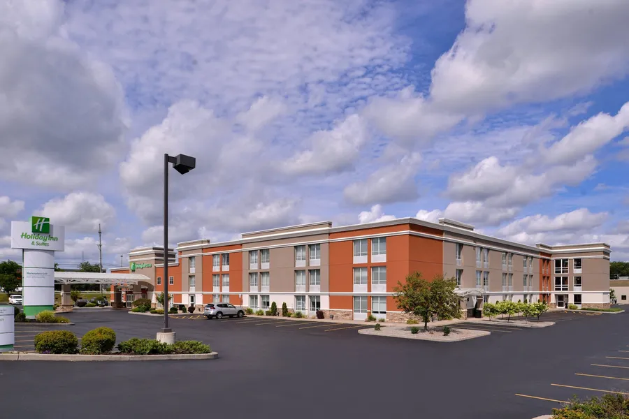 Holiday Inn Hotel & Suites Rochester - Marketplace by IHG hotel detail image 2