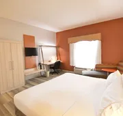 Holiday Inn Express Toledo-Oregon by IHG hotel detail image 5