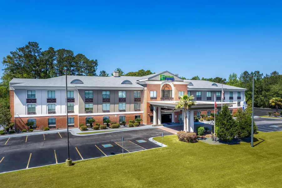 Holiday Inn Express Hinesville by IHG hotel detail image 2