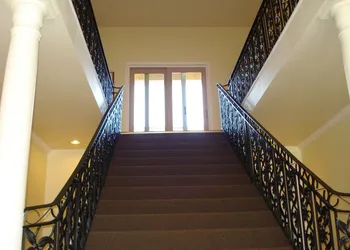 Grey Rose Suites hotel thumbnail 6