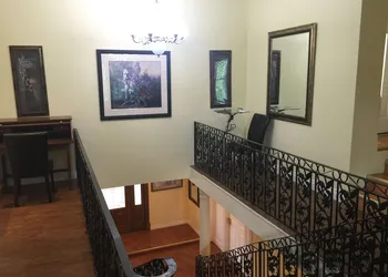 Grey Rose Suites hotel thumbnail 7