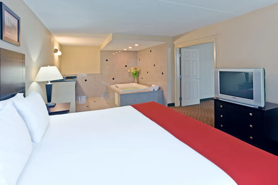 Holiday Inn Express Woodstock-Shenandoah Valley by IHG hotel detail image 6