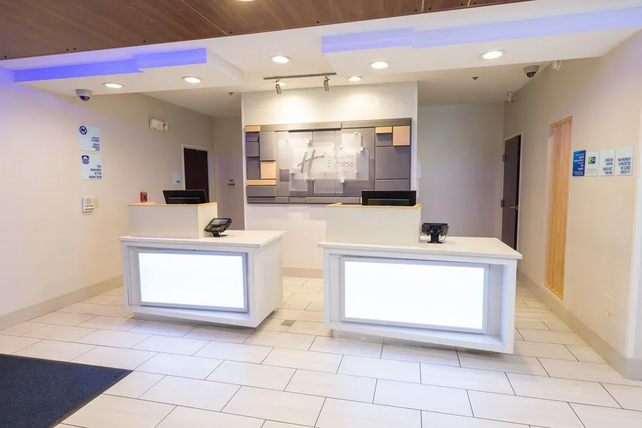 Holiday Inn Express Clinton by IHG hotel detail image 2