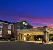Holiday Inn Express Hotel & Suites Warrenton by IHG hotel detail image 4