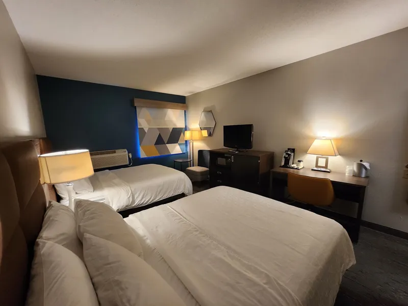 Holiday Inn Express Hotel & Suites St. Paul-Woodbury by IHG hotel detail image 6