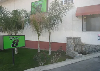 Motel 8 hotel thumbnail 2