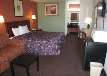 Motel 8 hotel thumbnail 6